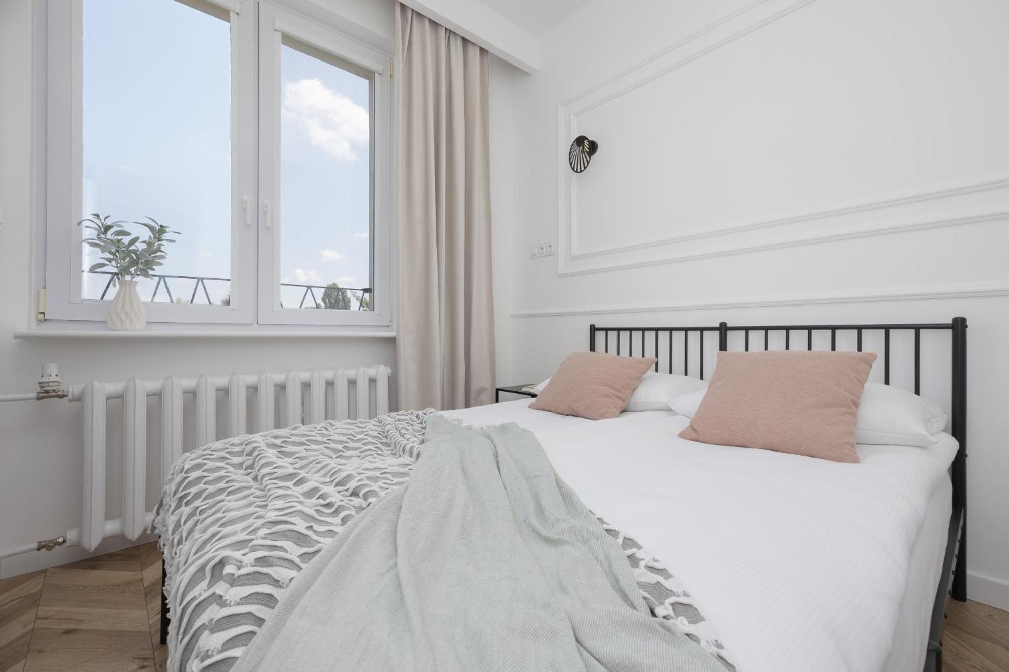 Elegancki Apartament Dla 4 Osob W Warszawie By Noclegi Renters Varsó Kültér fotó